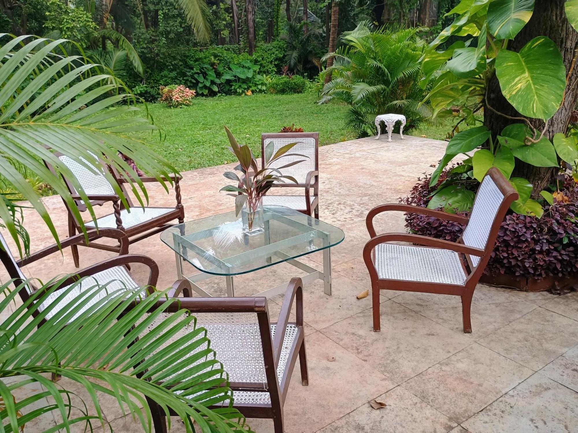 Banyan House - Luxurious 4 Bedroom Villa On One Acre, Near The Beach Nagaon  Exterior foto